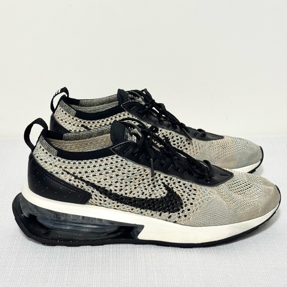 Nike Air Max Flyknit Racer Sneakers Womens Size 7.5 Sesame Black/Ocean Cube EUC - Picture 4 of 14